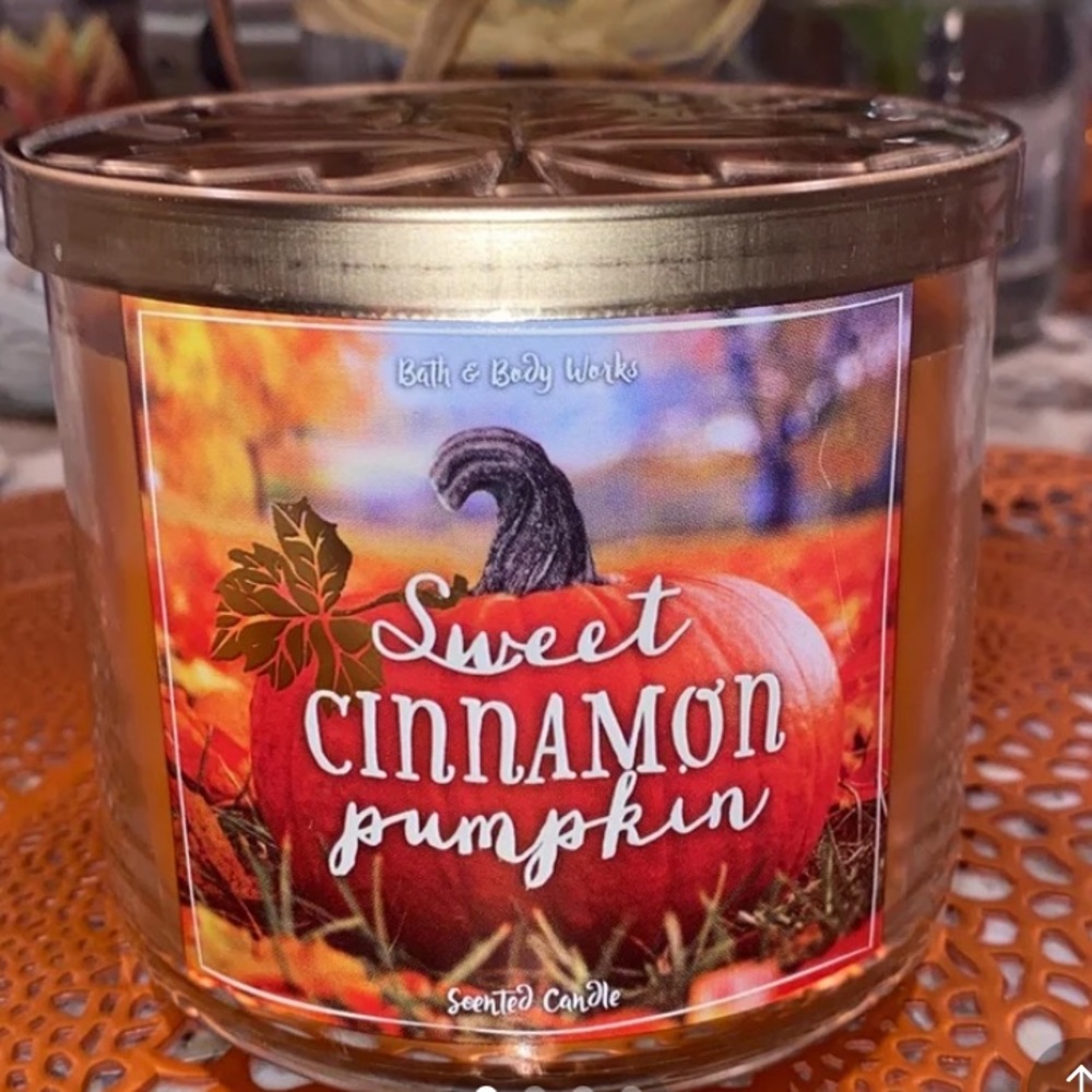 BBW Sweet Cinnamon Pumpkin 3 Wick Candle